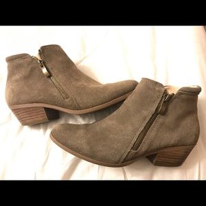 Women’s booties.